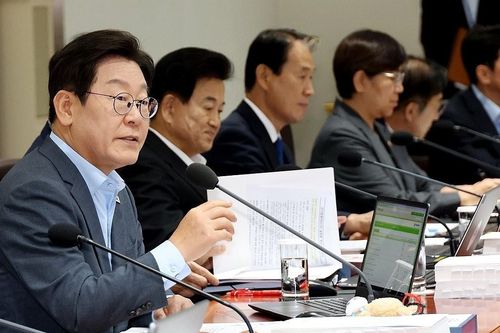 Sắp sửa họp thượng đỉnh với người đồng cấp Mỹ Donald Trump, Tổng thống Hàn Quốc bày tỏ hy vọng vào tương lai đối thoại với Triều Tiên