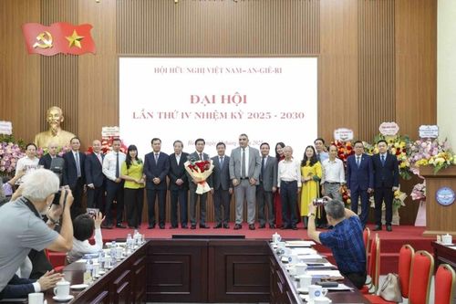 Thúc đẩy giao lưu nhân dân Việt Nam-Algeria trong giai đoạn mới