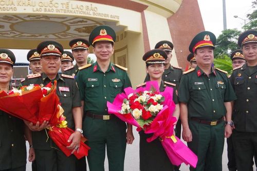 Đoàn Văn công Quân đội nhân dân Lào giao lưu, biểu diễn tại Việt Nam