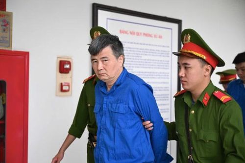 Tòa hoãn việc xem xét kháng cáo của cựu vụ phó gợi ý doanh nghiệp hối lộ 14 tỷ để 'mua nhà to hơn'