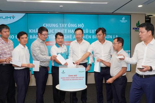 PVFCCo - Phú Mỹ quyên góp ủng hộ đồng bào bị thiệt hại do bão lũ