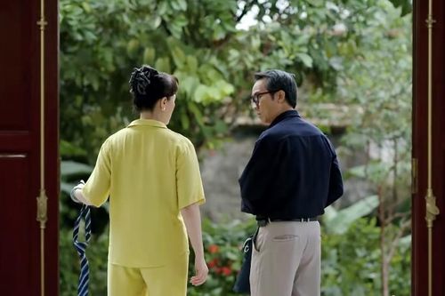 'Có anh nơi ấy bình yên' tập 10: Chủ tịch Thứ ôm cặp tiền lên huyện để chạy chức