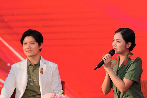 Ngày vui của nhạc sĩ Nguyễn Văn Chung và ca sĩ Duyên Quỳnh