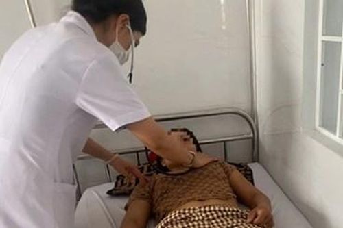 Đề xuất phạt tiệm bánh mì 80 triệu đồng do bán hàng nhiễm khuẩn
