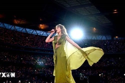 Ra mắt album hứa hẹn gây sốt của nữ hoàng nhạc pop Taylor Swift