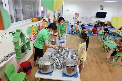 Hà Nội khẩn trương chuẩn bị hỗ trợ bữa ăn bán trú cho học sinh tiểu học