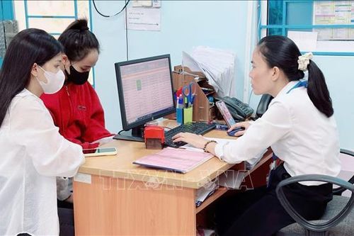 Lan tỏa tình yêu thương với phong trào 'đóng viện phí cho người lạ'