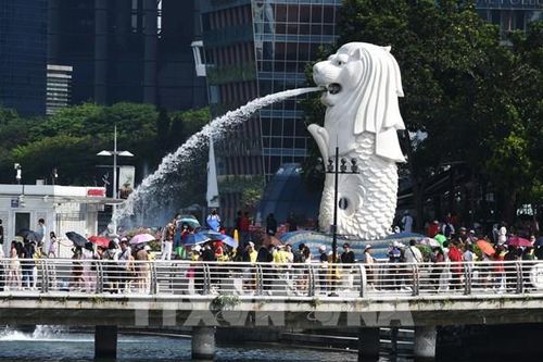 Singapore nâng dự báo tăng trưởng kinh tế năm 2025