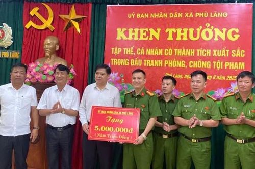 Xã Phù Lãng khen thưởng 5 tập thể, cá nhân xuất sắc trong phòng, chống tội phạm