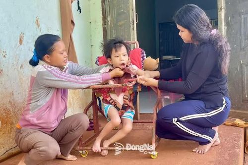 Giữ lại ước mơ cho nữ sinh nghèo