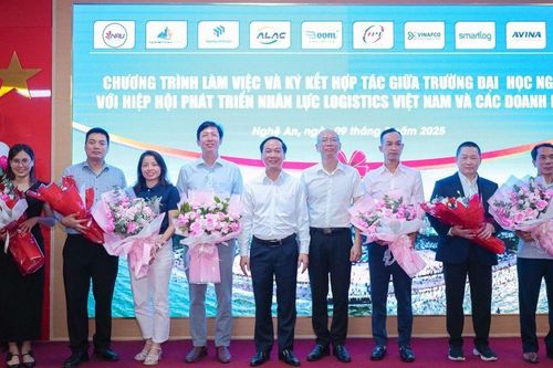 Trường Đại học Nghệ An ký kết hợp tác chiến lược với Hiệp hội VALOMA và doanh nghiệp logistics: Bước ngoặt trong đào tạo nhân lực chất lượng cao