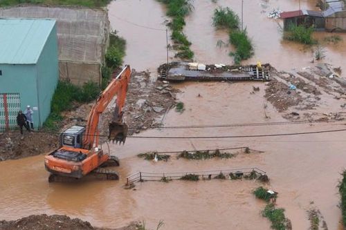 Mưa lớn kéo dài gây ngập cục bộ nhiều khu vực thuộc Đà Lạt cũ