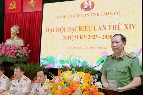 Thứ trưởng Lê Văn Tuyến dự Đại hội Đảng bộ Công an tỉnh Cao Bằng