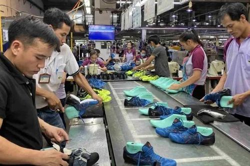 AI, robot sắp thay thế 70% lao động dệt may, da giày