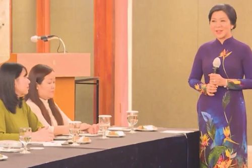 Phu nhân Tổng Bí thư gặp các cô dâu Việt tại Hàn Quốc