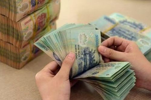 Bộ Nội vụ hướng dẫn thực hiện chế độ tiền lương, bảo lưu phụ cấp 6 tháng cho cán bộ công chức sau sáp nhập năm 2025, 2 loại phụ cấp nào chưa có quy định mới?