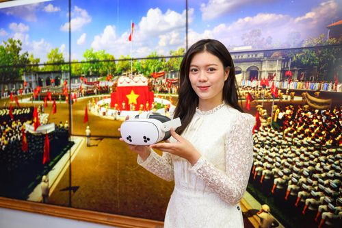 Rưng rưng xúc động khi xuyên không thời gian, nghe Bác Hồ đọc Tuyên ngôn độc lập