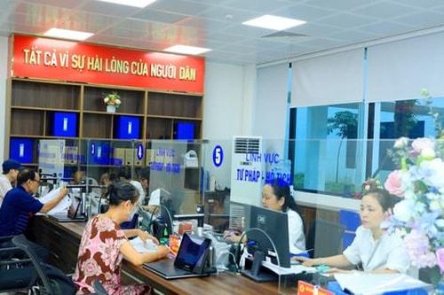 Hà Nội xây dựng nền hành chính phục vụ: Tiếp tục gỡ khó