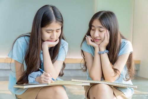Có gì ở trường tư mà phụ huynh chi cả trăm triệu cho con theo học?
