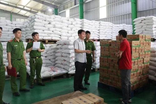 Phú Thọ khởi tố 5 đối tượng sản xuất hàng chục tấn thực phẩm giả