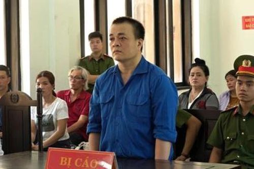 'Cò đất' lừa chủ đất