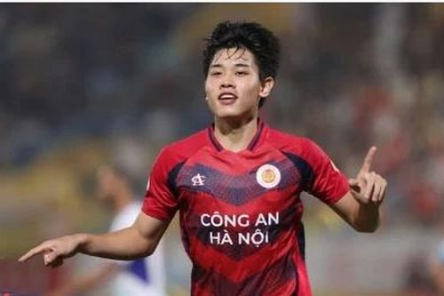 Đình Bắc được so sánh với Lê Công Vinh