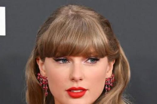 Taylor Swift bất ngờ công bố album thứ 12 'The Life of a Showgirl'