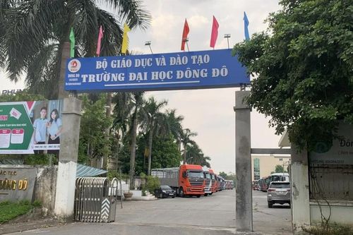Trường đại học 'lay lắt', bám nội thành để tồn tại