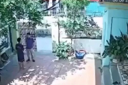 Xác minh thông tin thầy giáo đến tận nhà tát liên tiếp vào mặt học sinh