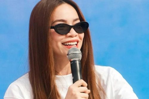 Hồ Ngọc Hà và nhiều nghệ sĩ trồng cây tại Công viên Sáng tạo