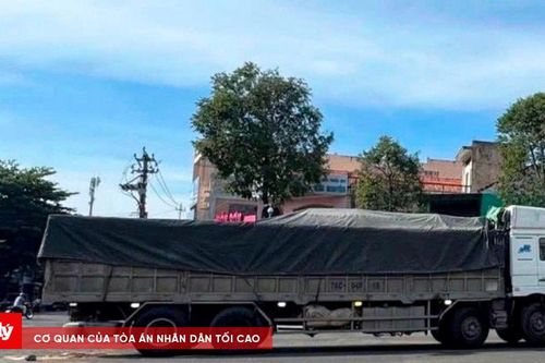 Tai nạn giữa ô tô tải và xe máy lúc rạng sáng, 2 người phụ nữ thương vong