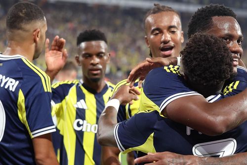 Mourinho ra oai, Fenerbahce thắng 5 sao ở Cúp C1