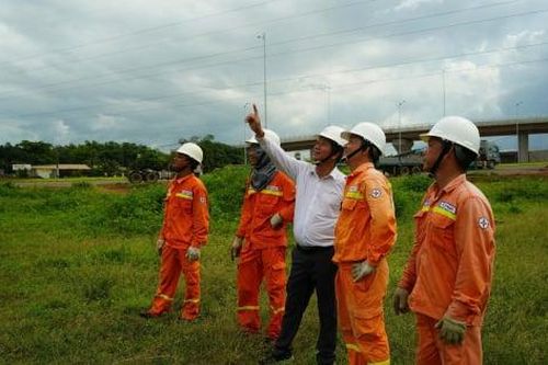 Tăng cường giám sát đảm bảo an toàn công trình tại các vị trí giao chéo đường dây truyền tải và đường cao tốc Biên Hòa – Vũng Tàu