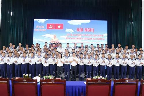 Tôn vinh hạ sĩ quan, binh sĩ hoàn thành xuất sắc nhiệm vụ tại quần đảo Trường Sa