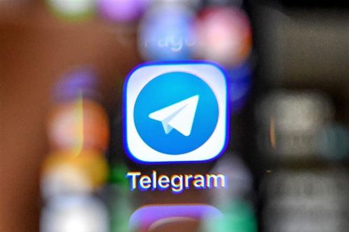 Nga bắt đầu hạn chế cuộc gọi trên Telegram và WhatsApp