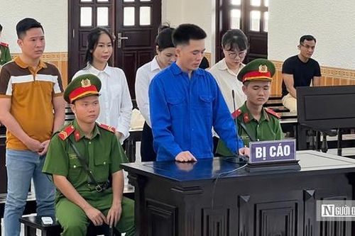 Đường dây làm giả giấy tờ lao động cho người nước ngoài lãnh án nặng