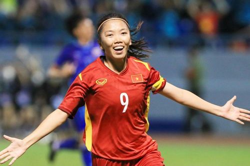 HLV Mai Đức Chung nói thật lòng về Huỳnh Như