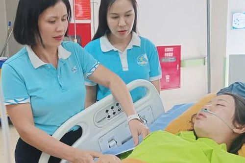 Hội LHPN Lào Cai thăm hỏi các nạn nhân vụ tai nạn nghiêm trọng tại xã Phong Dụ Thượng