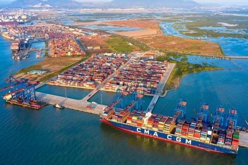 Từ Busan đến Cái Mép, Lạch Huyện - cất cánh với mặt tiền Biển Đông