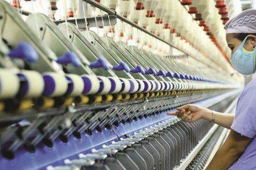 Ngành dệt may tăng tốc trước thời điểm áp thuế: Dự báo gì cho chặng cuối năm?