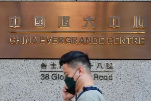 Evergrande hủy niêm yết cổ phiếu, tiếp tục thanh lý tài sản