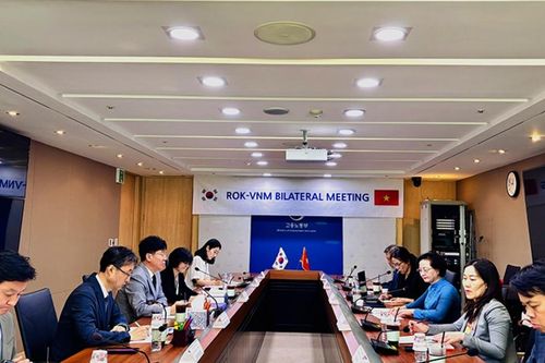 Hàn Quốc sẽ xem xét tăng tiếp nhận lao động Việt Nam