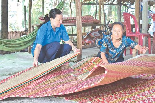 Sắc màu văn hóa Khmer ở An Giang - Bài 3: Giữ lửa nghề, giữ hồn quê