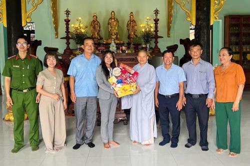 HƯỚNG TỚI ĐẠI HỘI ĐẠI BIỂU ĐẢNG BỘ TỈNH KHÁNH HÒA LẦN THỨ XIX, NHIỆM KỲ 2025 - 2030 : Đồng bào các tôn giáo tích cực xây dựng quê hương