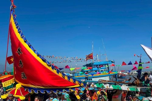 Tục thờ cá Voi của ngư dân vùng biển Lâm Đồng