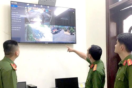 Cầu nối niềm tin nơi rẻo cao