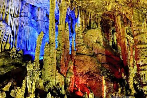 Khám phá, trải nghiệm hệ thống hang động kỳ bí ở Tuyên Quang