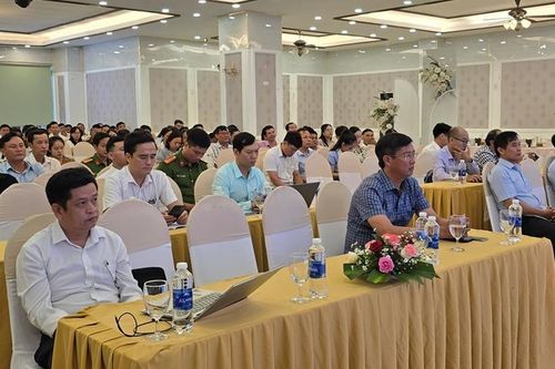 Hơn 220 cán bộ được tập huấn thu thập thông tin thị trường lao động