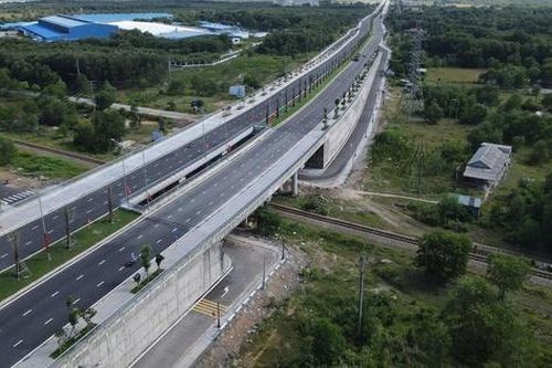 Thông xe, đưa vào khai thác tuyến đường 750 tỷ đồng ở Huế