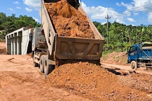 Cận cảnh 2 công trình cầu vượt lũ chờ vốn vừa tái khởi động thi công ở Quảng Trị